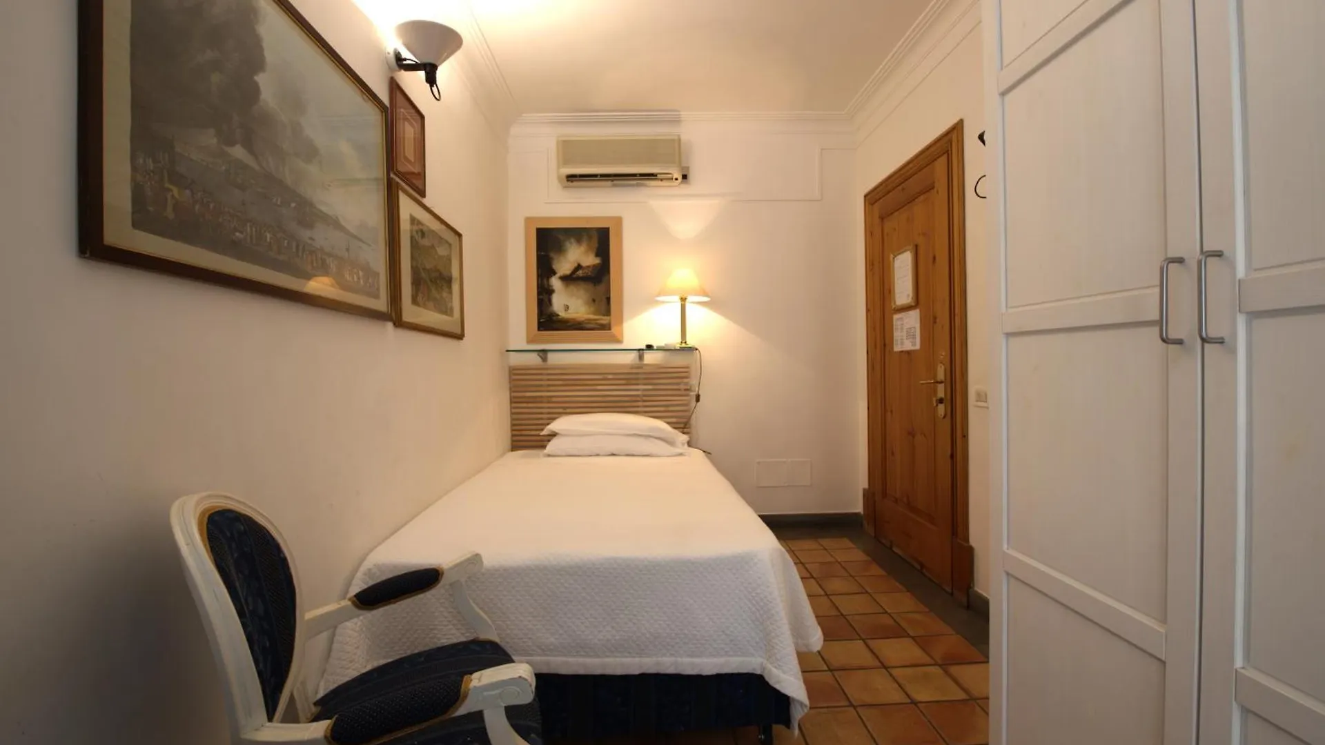 Hotel Locanda Cairoli Rome Italy